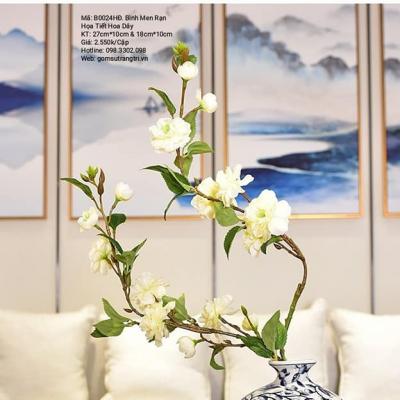 BÌNH MEN RẠN HỌA TIẾT HOA DÂY